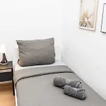 Cosyhomes24 - Traffic Connection And Balcony - Un02a *